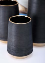 Ceramic vase with rippling design, small